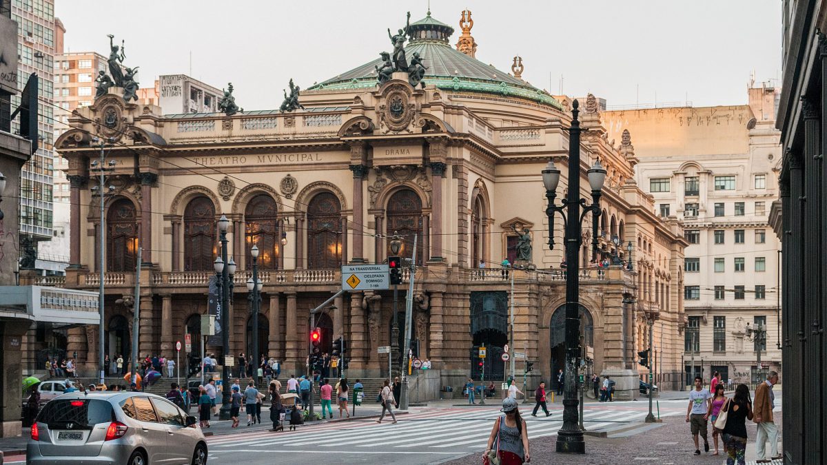 Cartão Postal da Cidade de/ Post Card of the City of São Paulo - Teatro Municipal de São Paulo